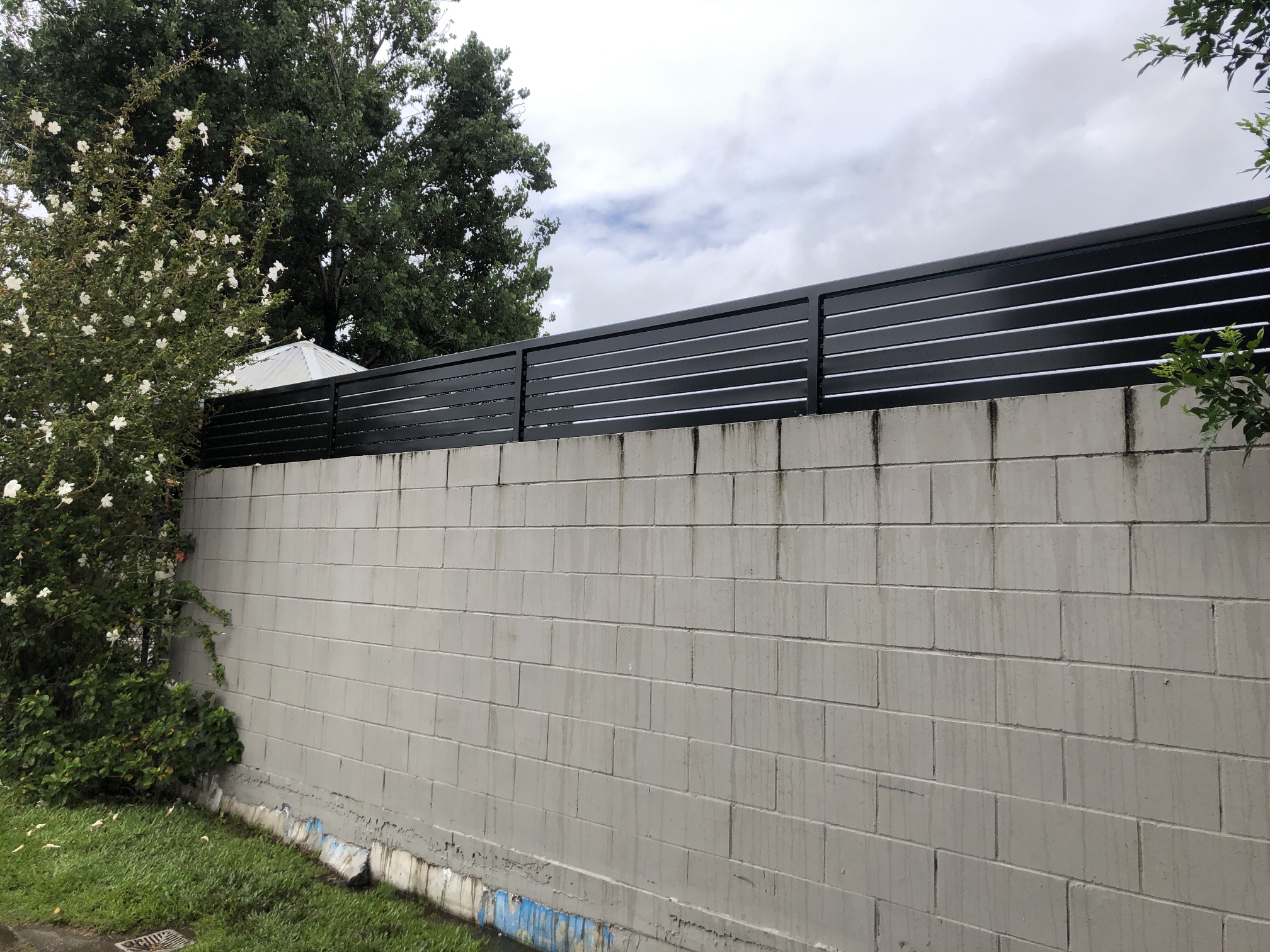 Privacy screen installation